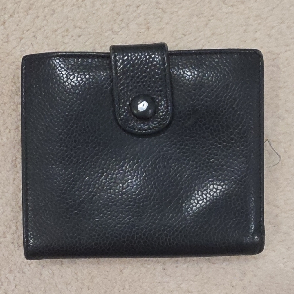 Chanel Caviar Skin Compact Wallet Black. - Picture 2 of 7